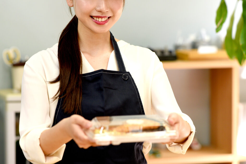 アルバイト先の人妻